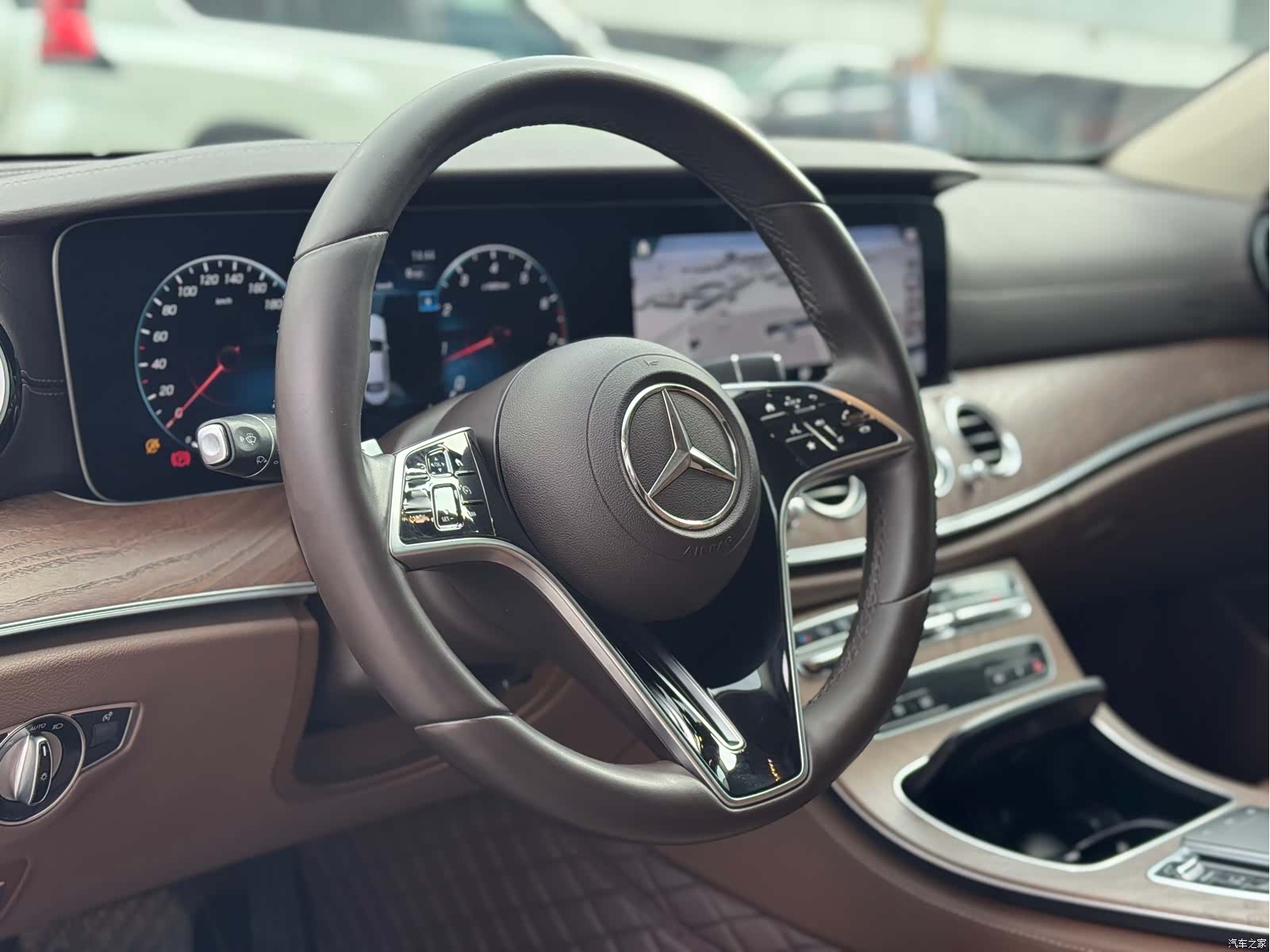 Mercedes-Benz E-Class, 2022 6