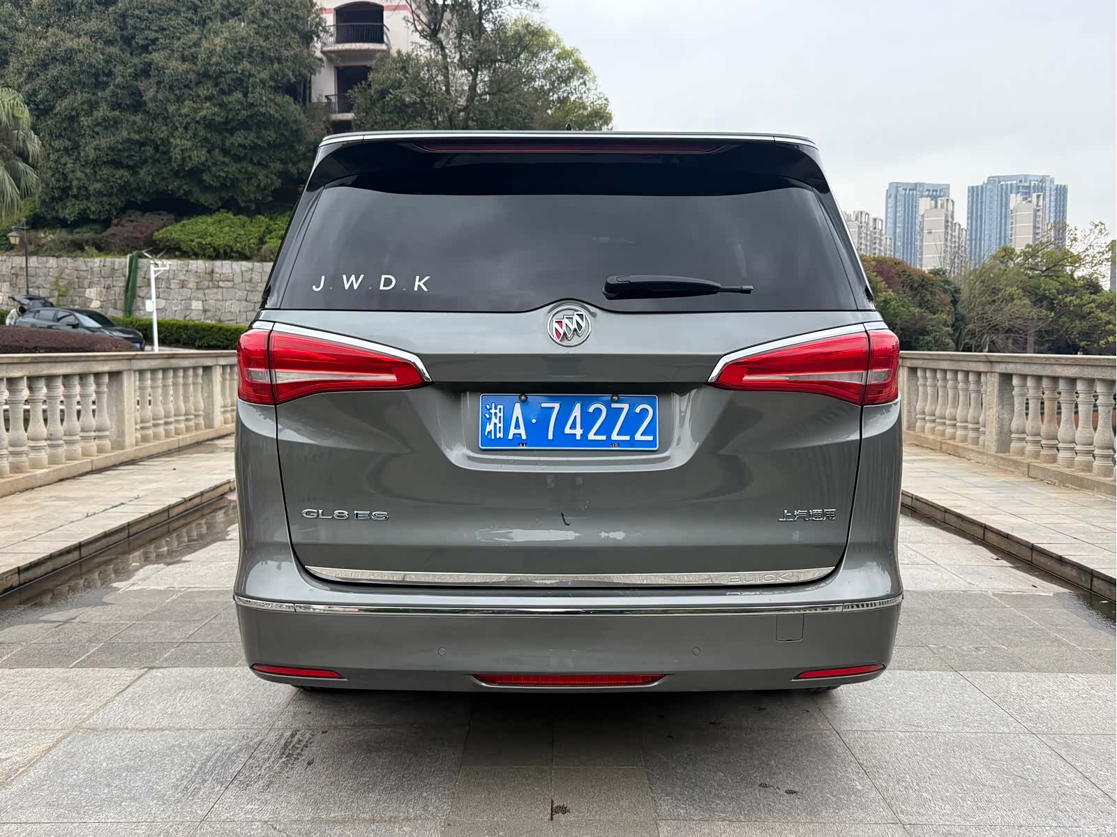 Buick GL8, 2017 13