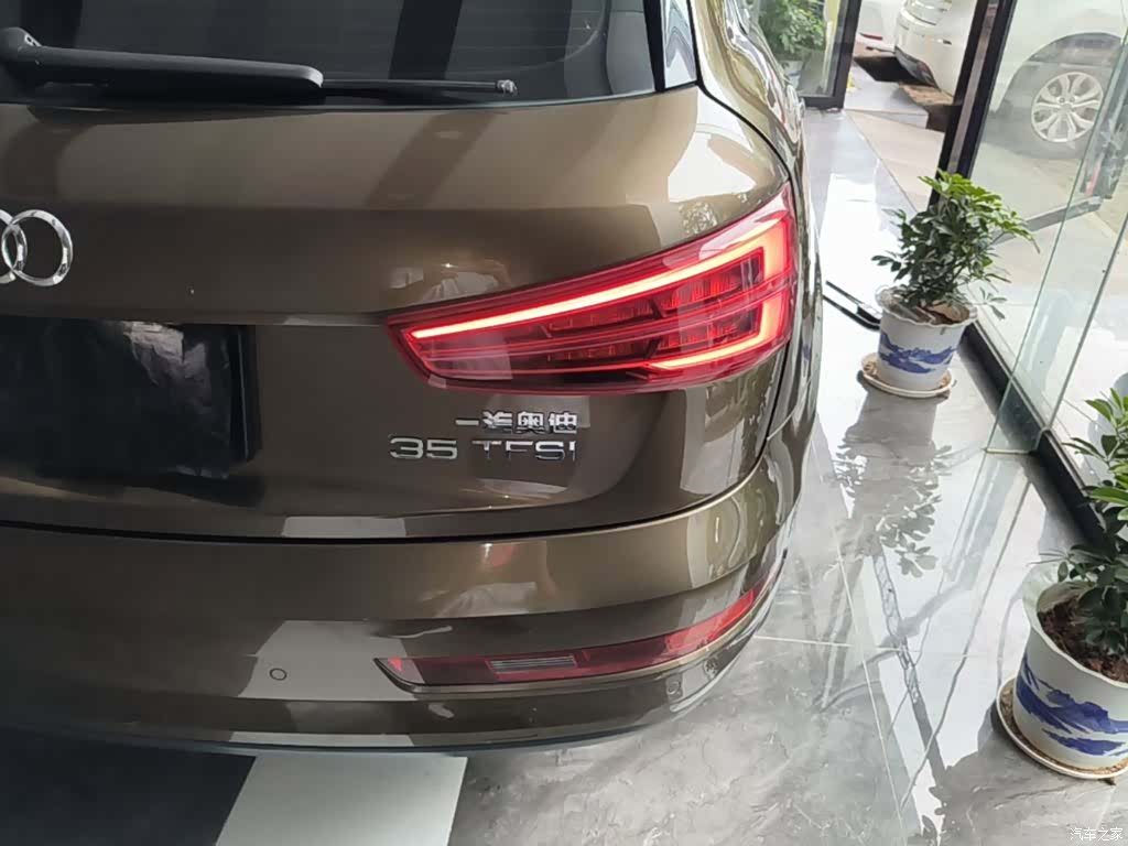 Audi Q3, 2019 8