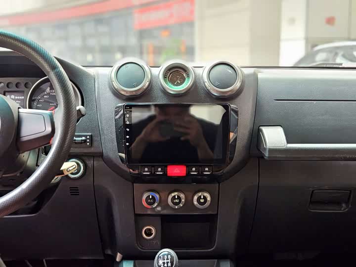 BAIC Off-road BJ40 2014 2.4L МКПП chuan yue ban