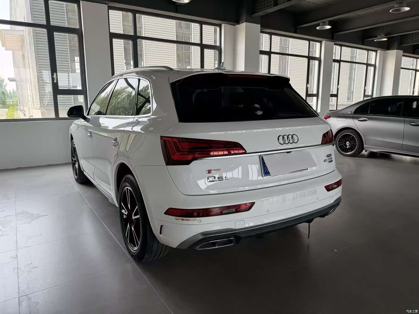 Audi Q5L, 2022 3