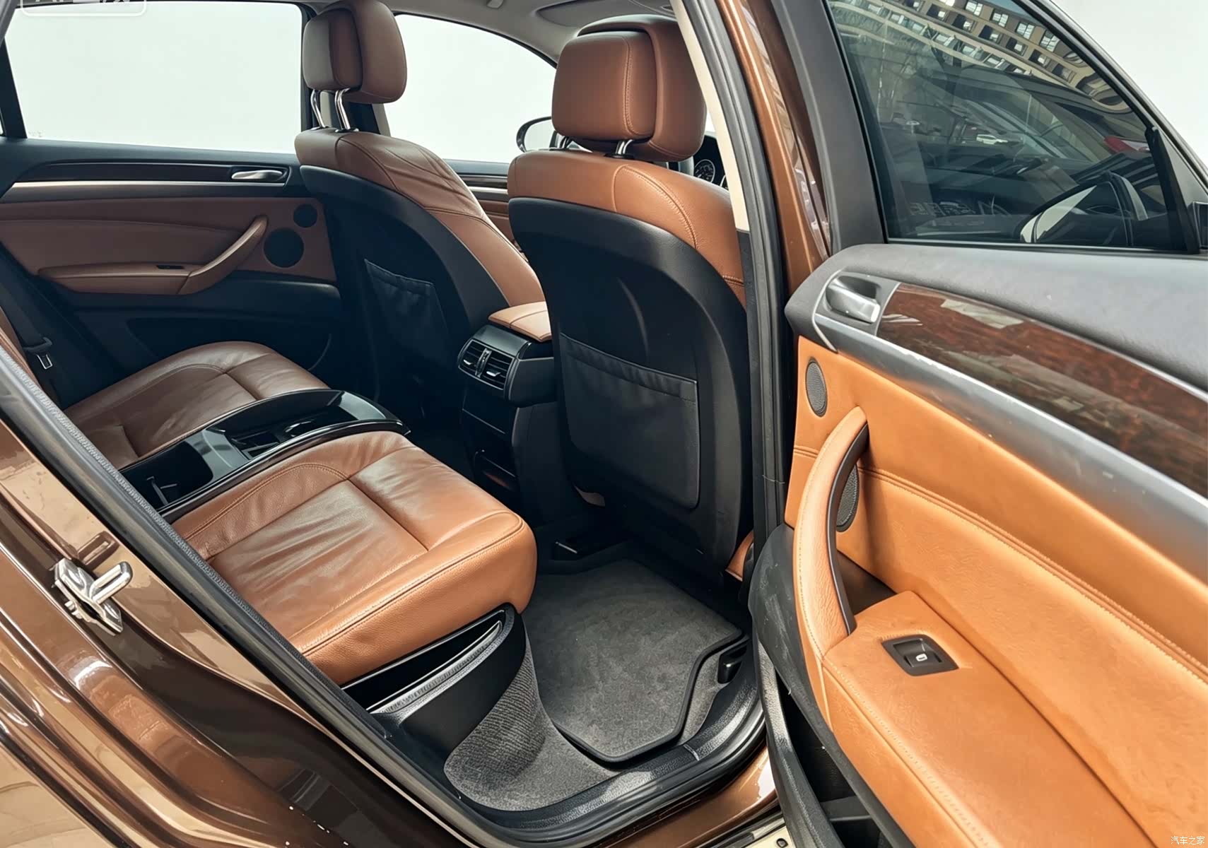 BMW X6, 2012 9