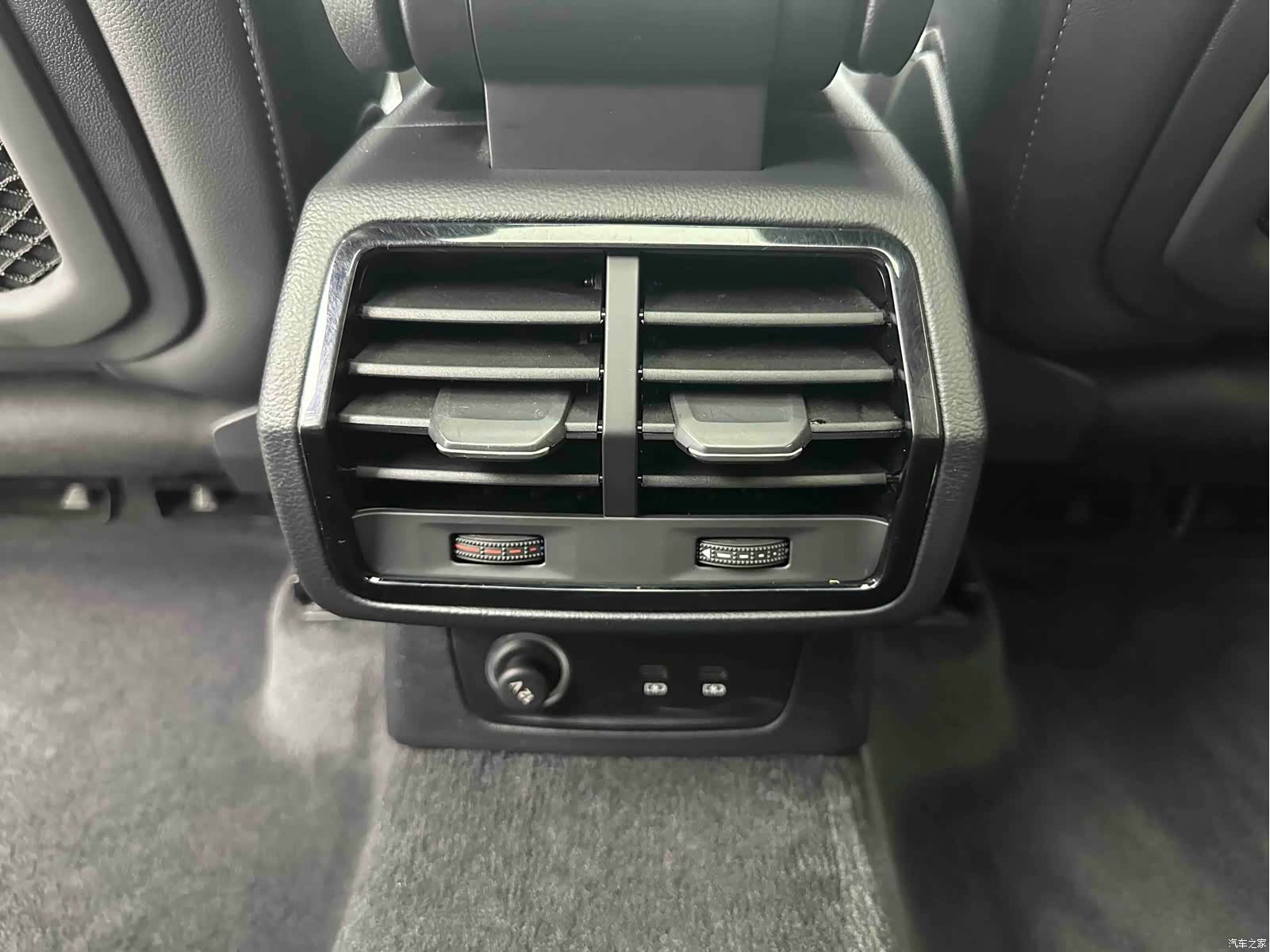 Audi Q3, 2021 13