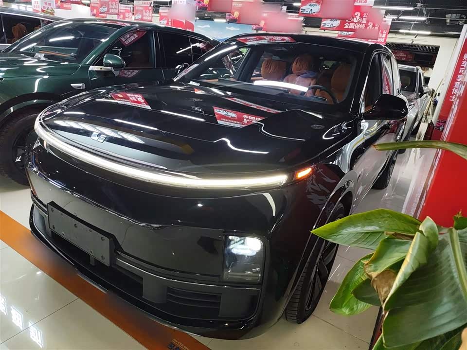 Li Auto Ideal L8