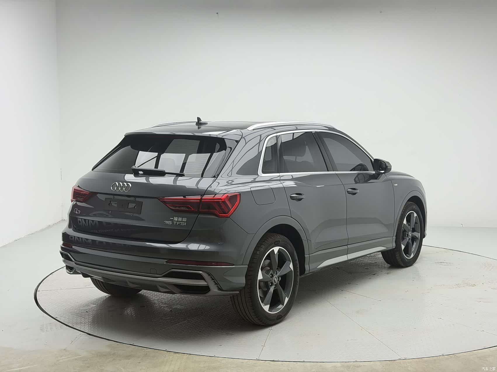 Audi Q3, 2023 6