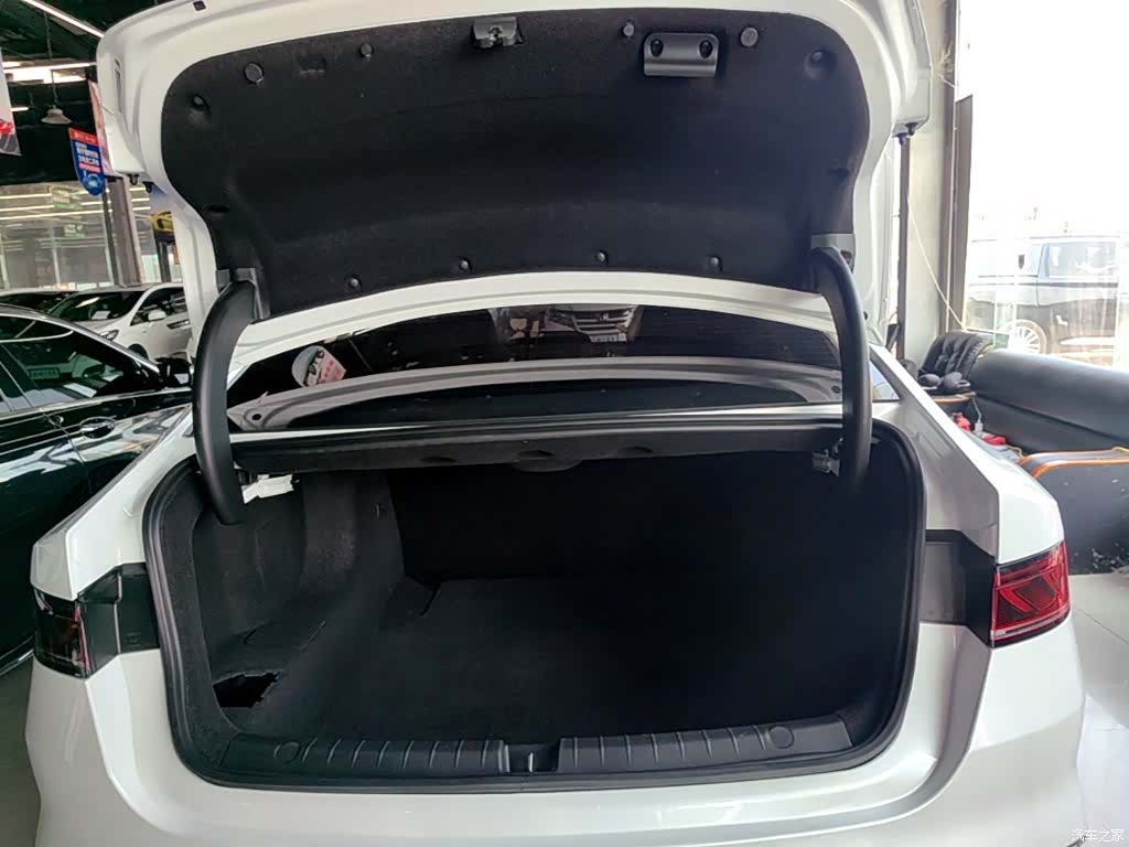 BYD Qin, 2023 19