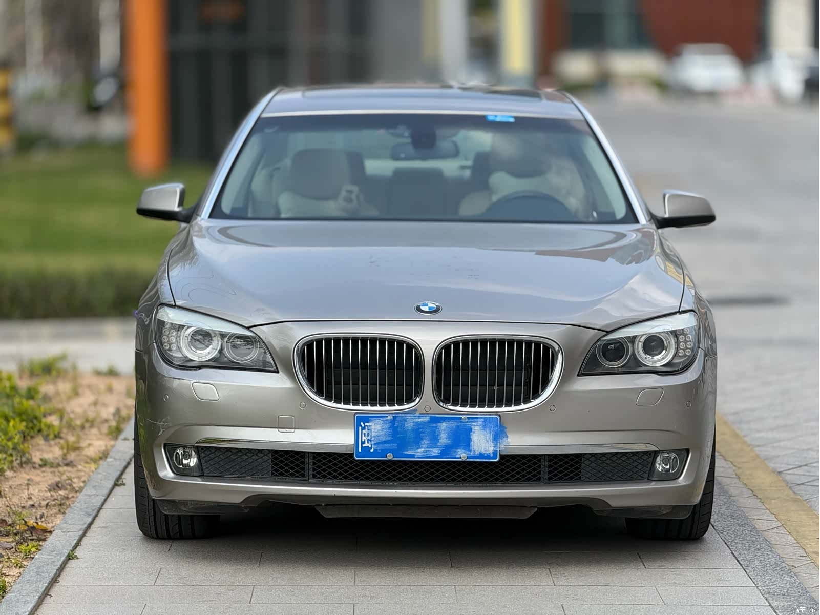 BMW 7 Series, 2011 2