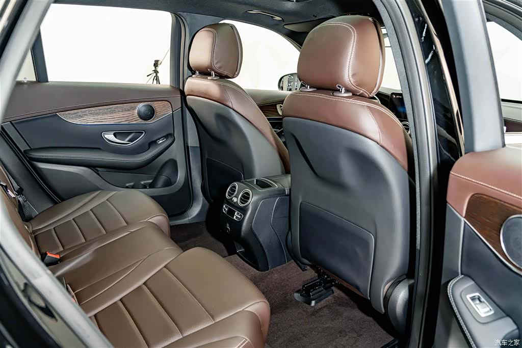 Mercedes-Benz GLC, 2023 21