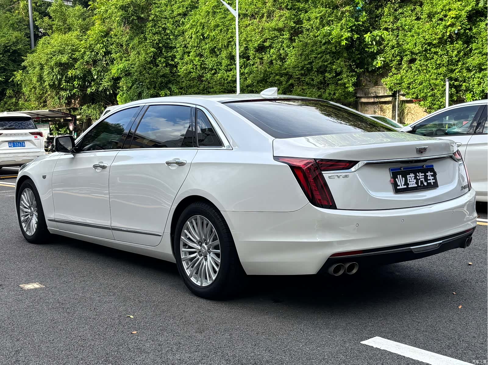 Cadillac CT6, 2022 6