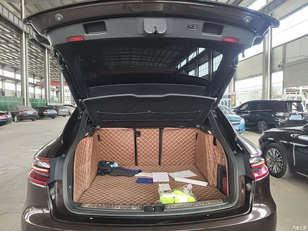 Porsche Macan, 2018 19