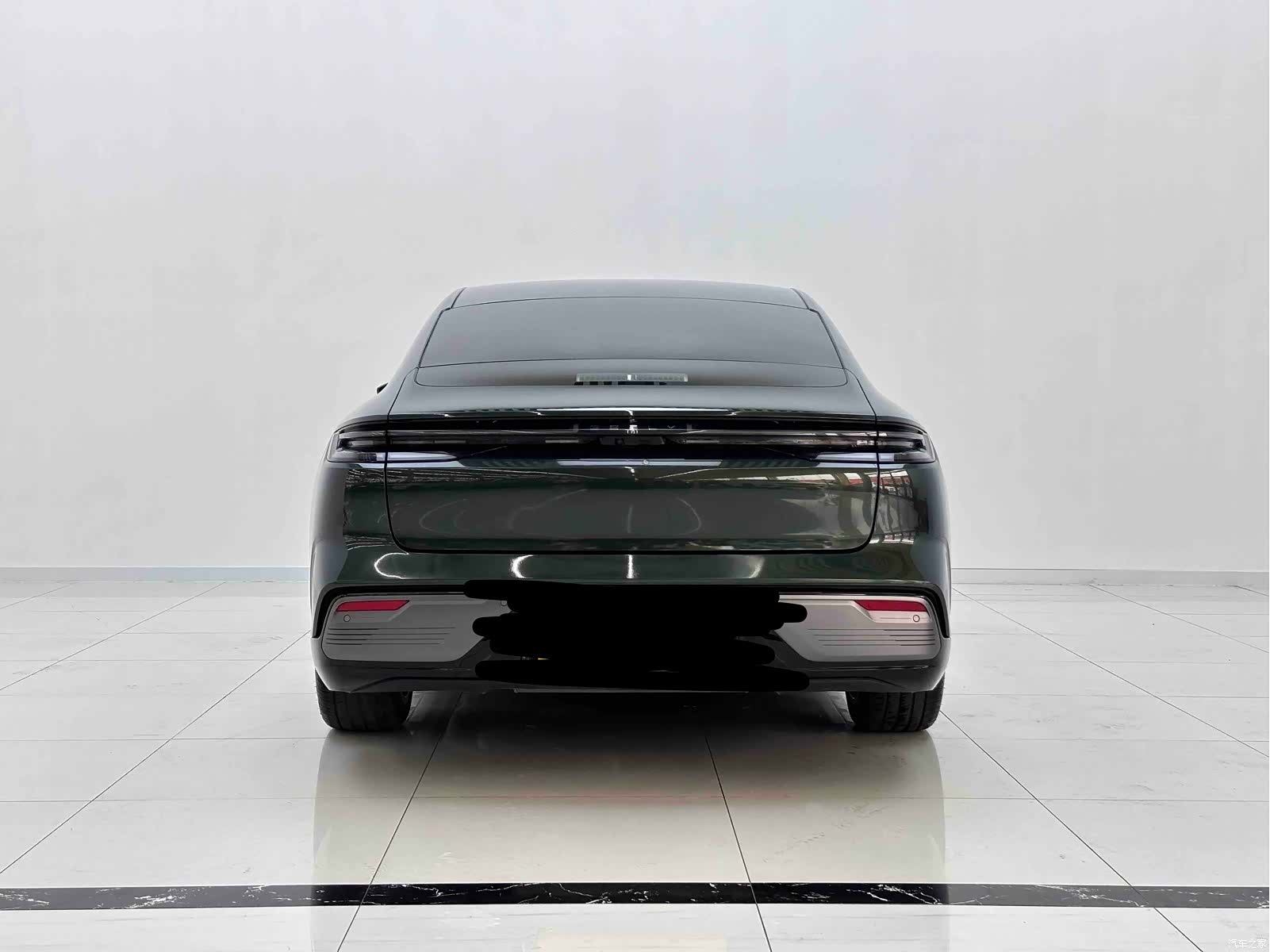 Geely 8, 2025 4