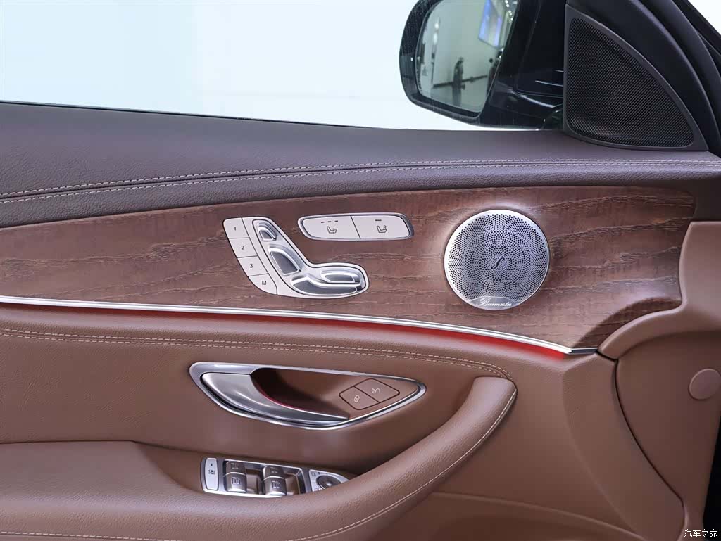 Mercedes-Benz E-Class, 2021 17