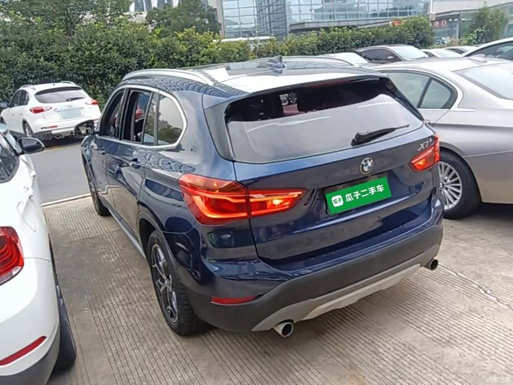 BMW X1, 2018 все фото