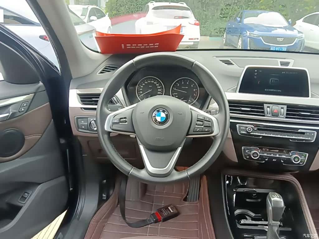 BMW X1, 2018 11