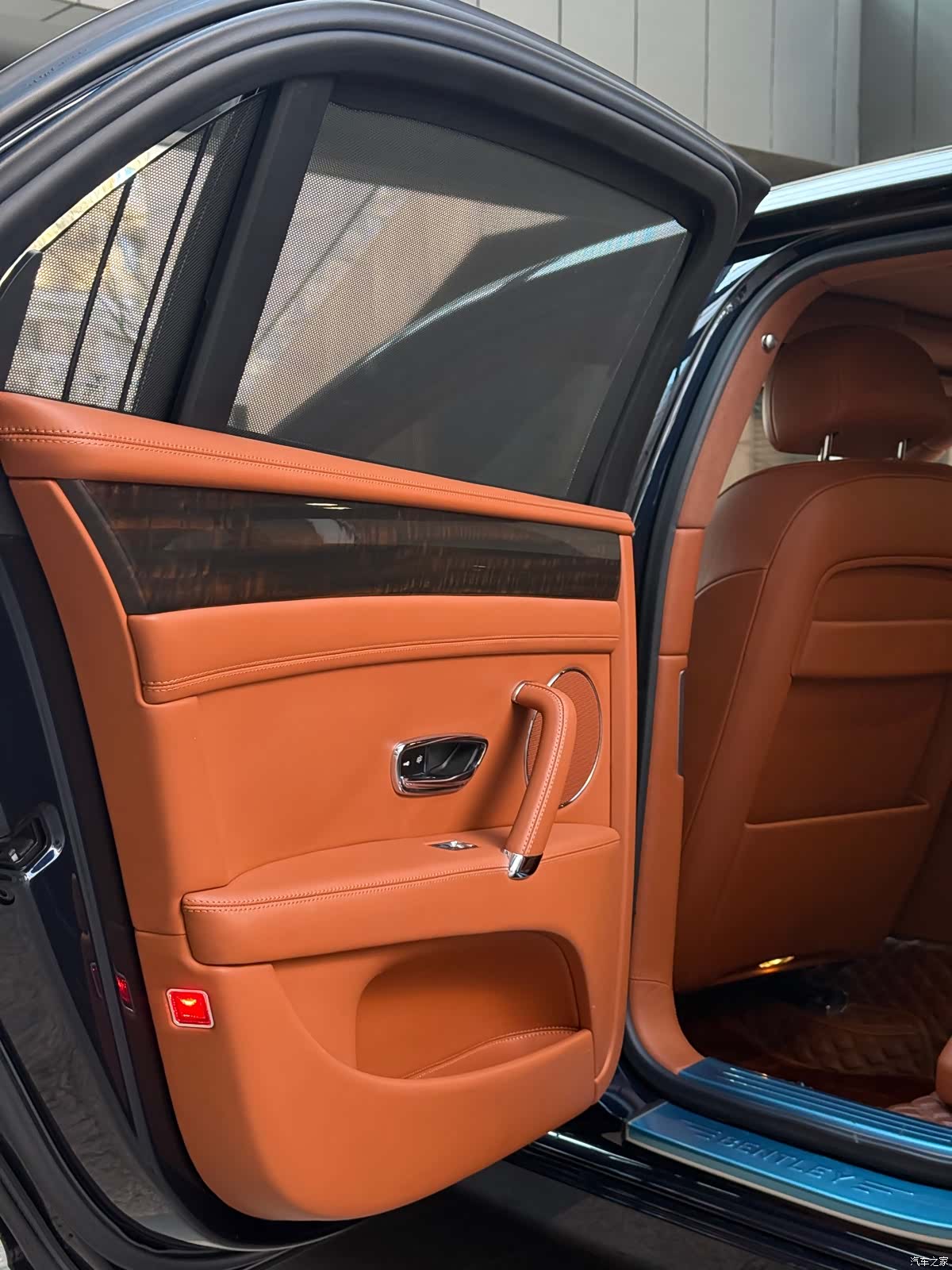 Bentley Flying Spur, 2018 7