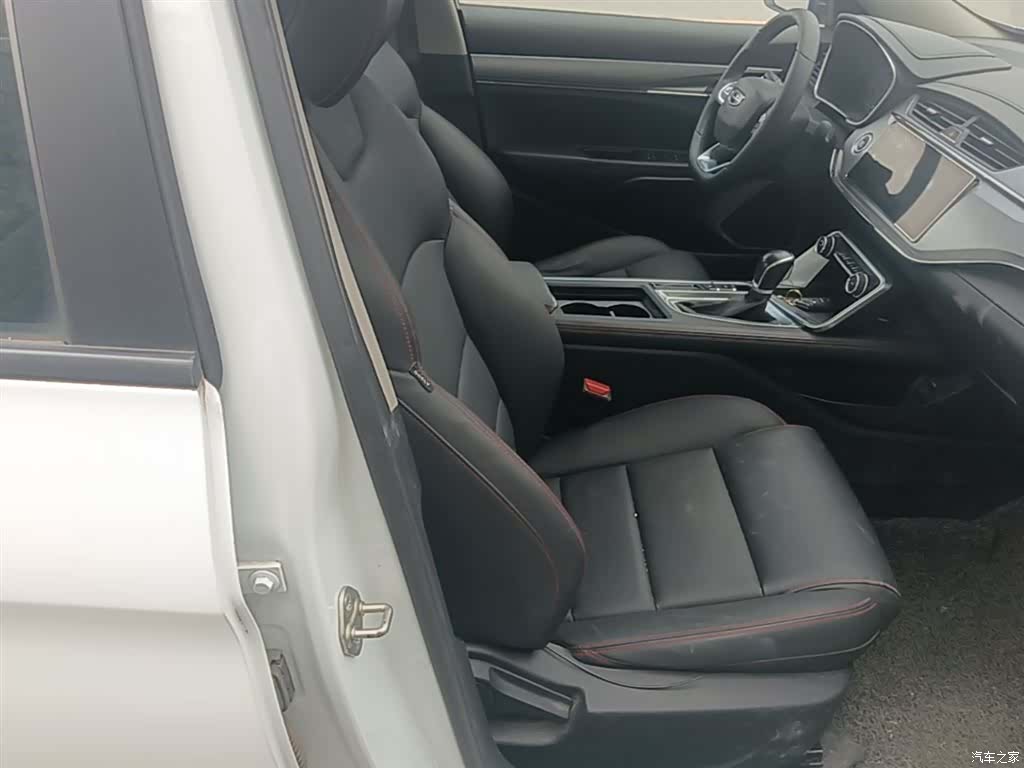 Geely Binray, 2021 25