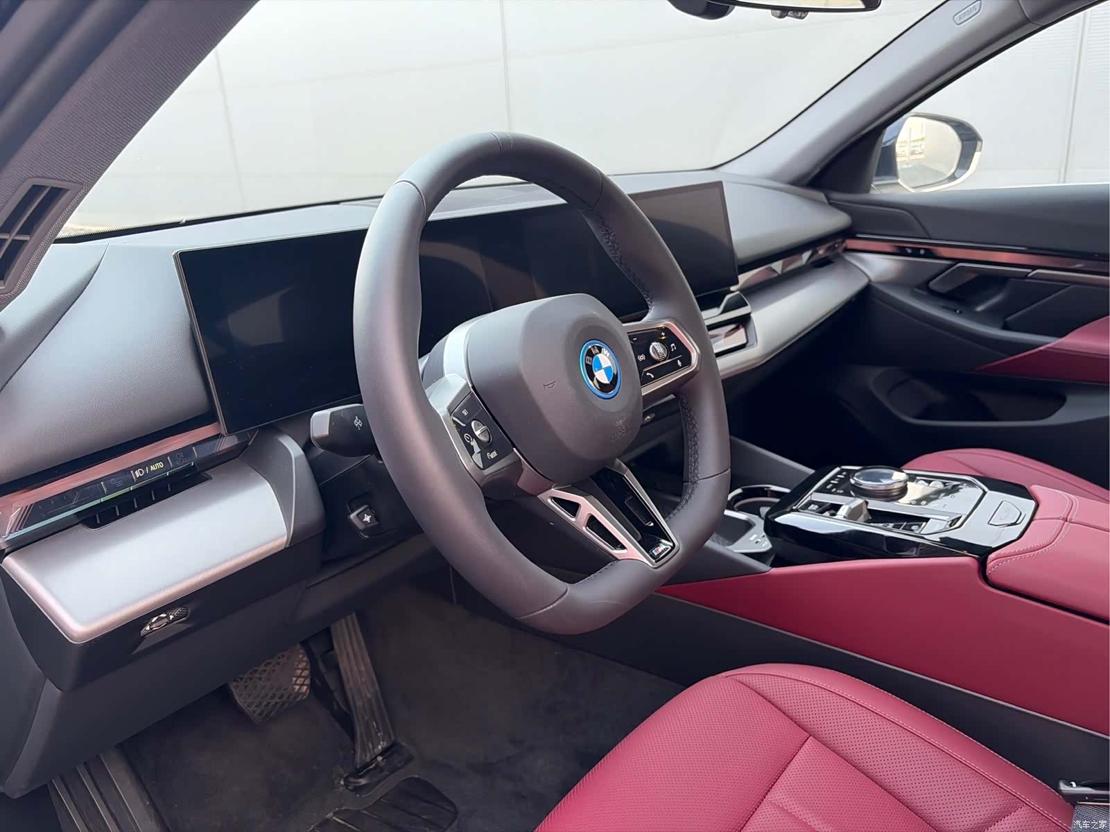 BMW i5, 2025 10
