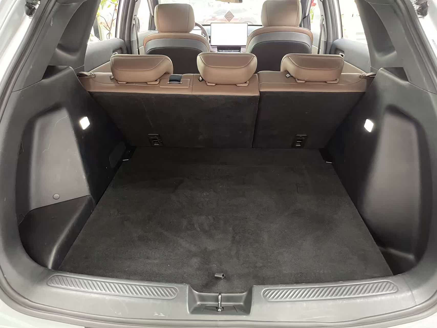 Wuling Starlight, 2024 11