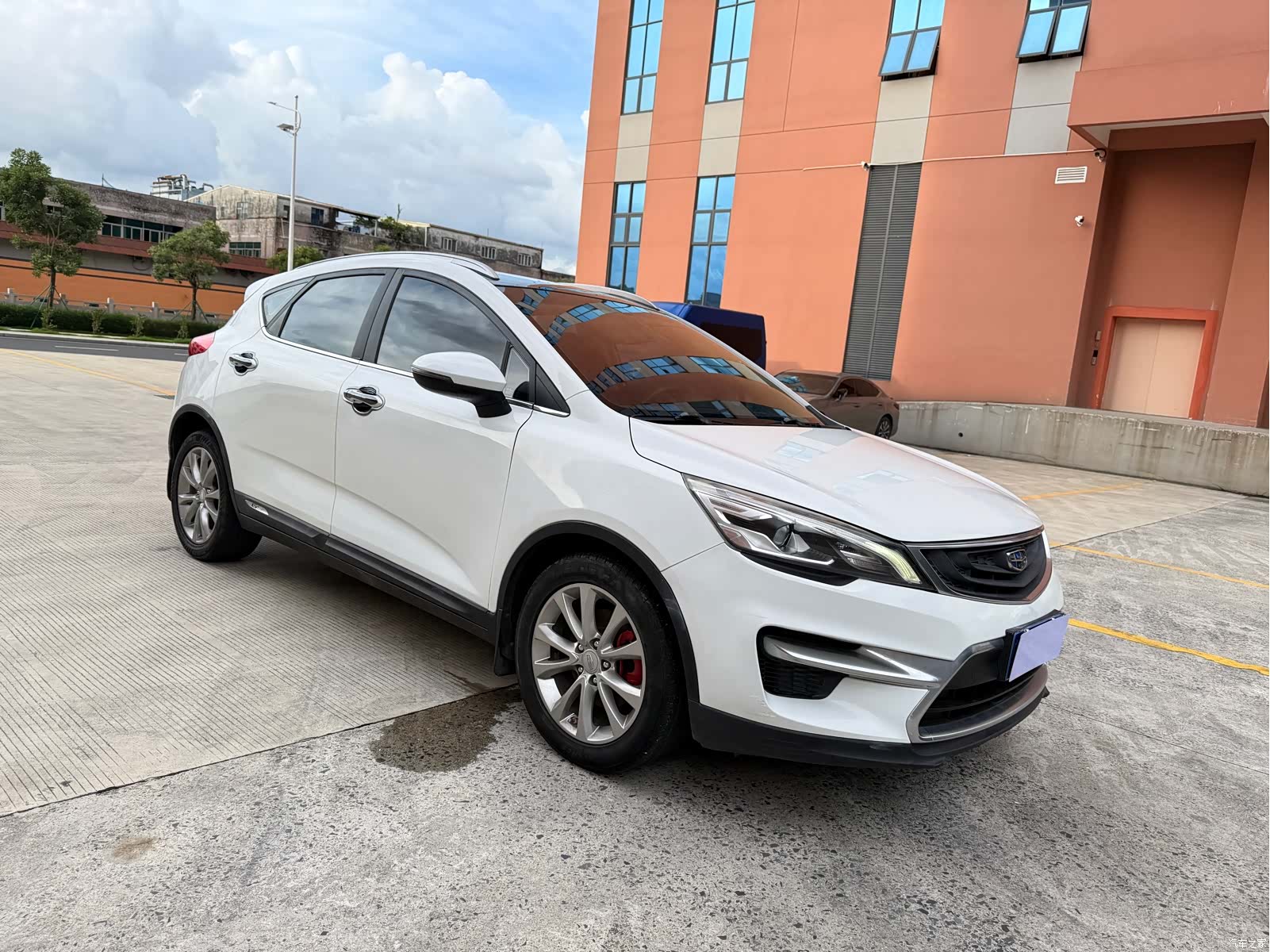 Geely Emgrand, 2017 1
