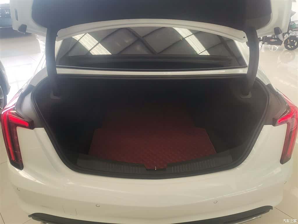 Cadillac CT5, 2022 19