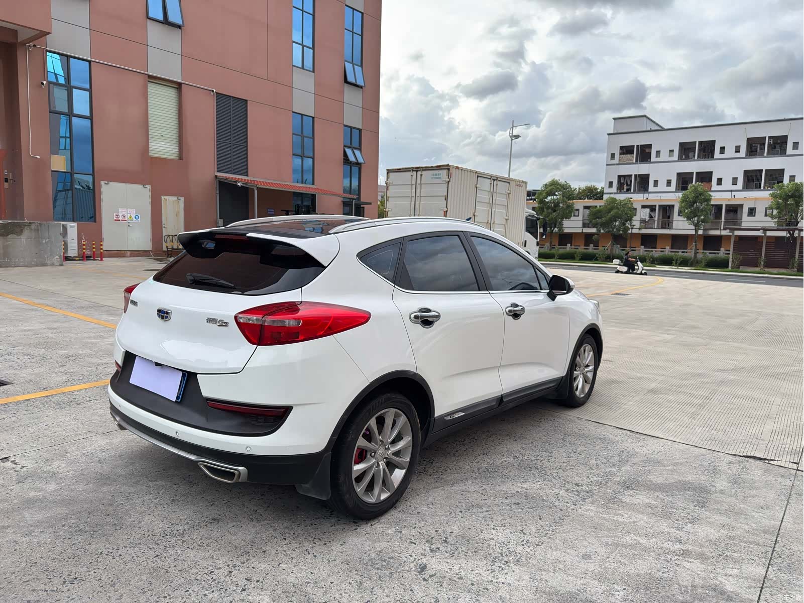 Geely Emgrand, 2017 6