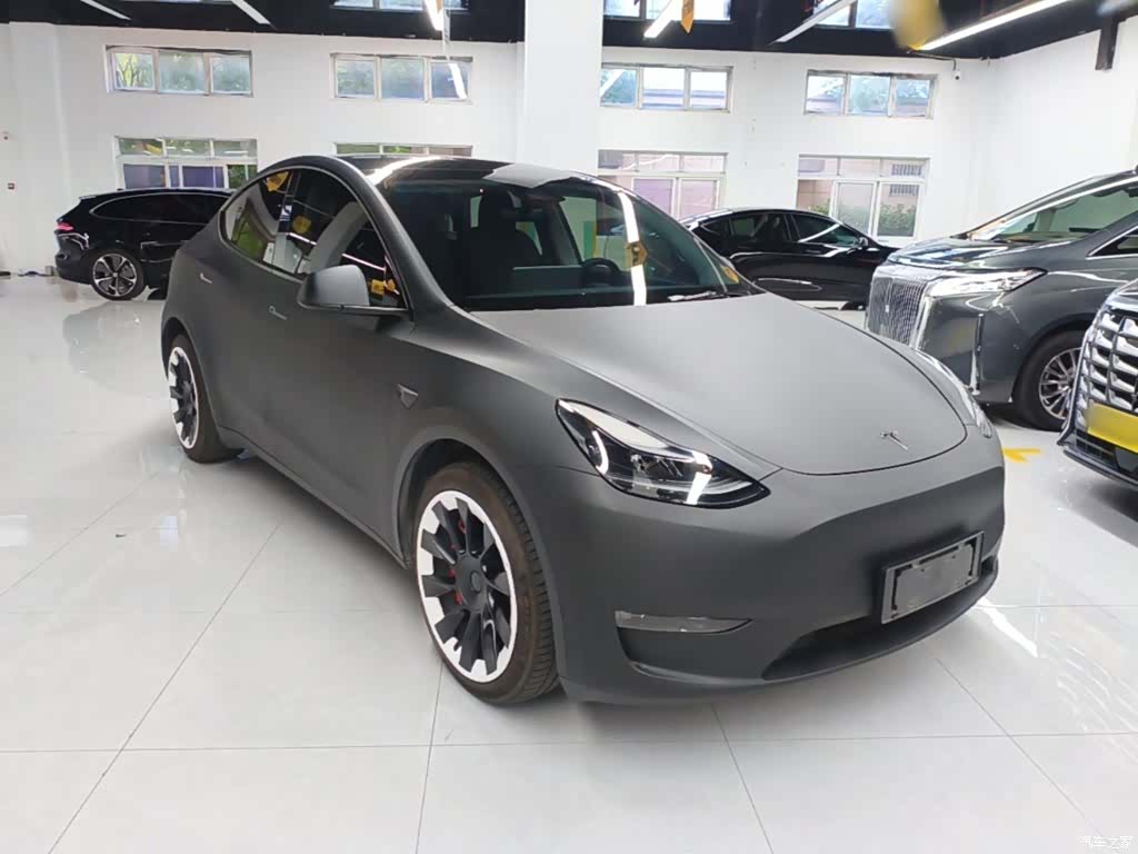 Tesla Model Y, 2022 22