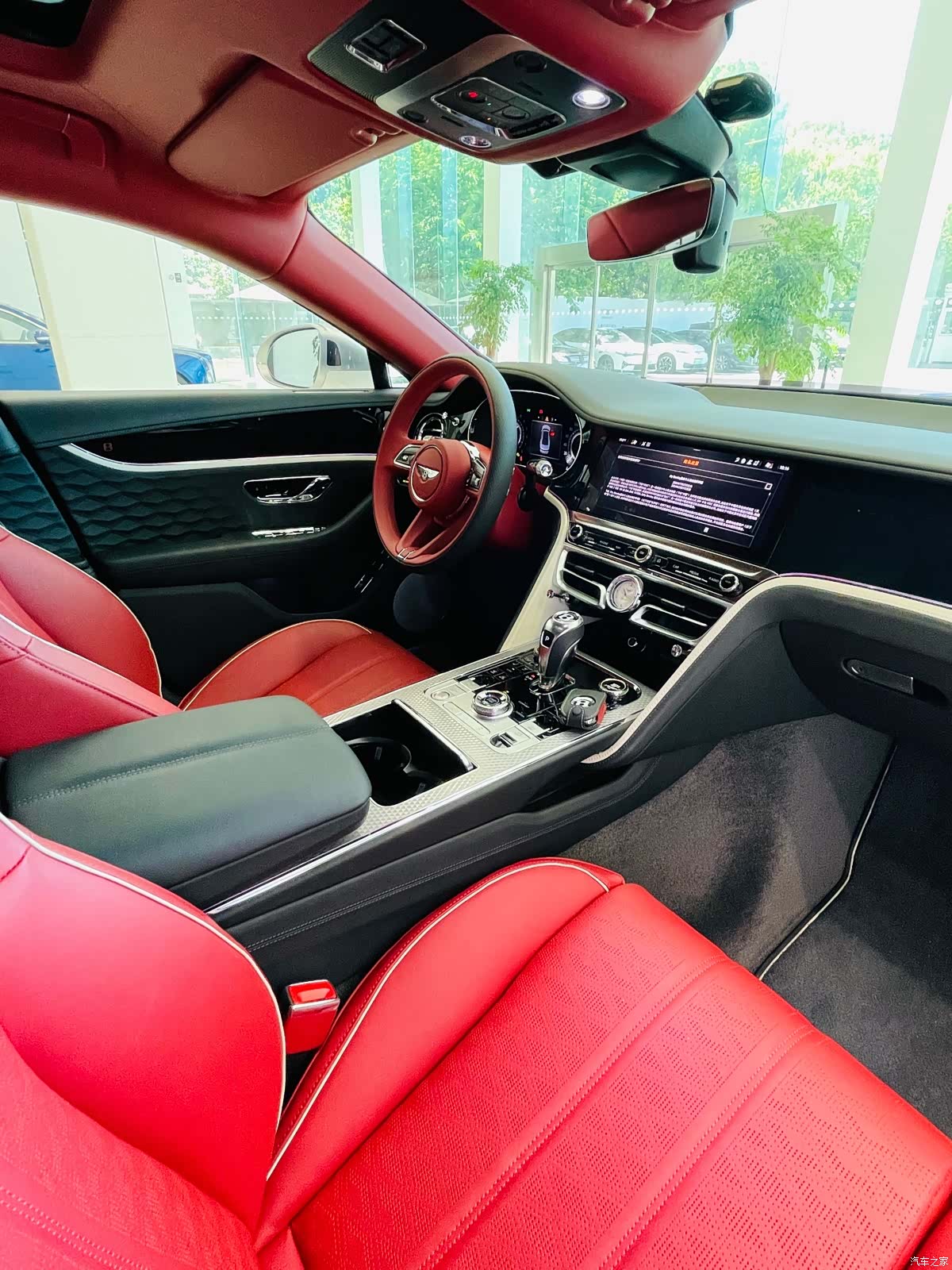 Bentley Flying Spur, 2025 17