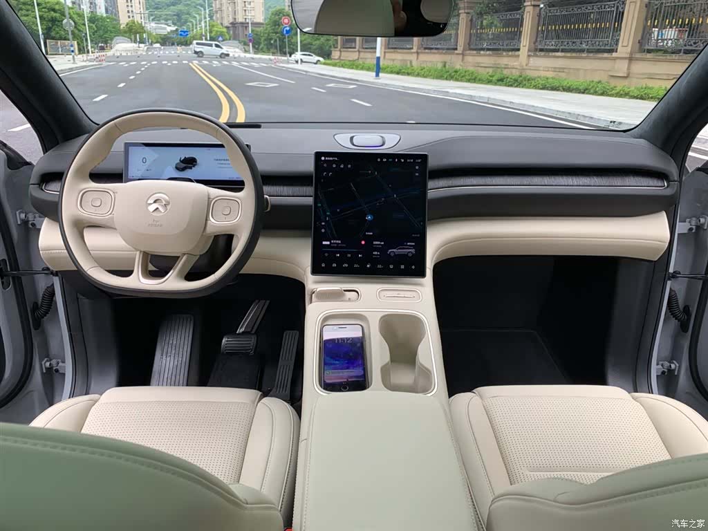 NIO ES6, 2025 10
