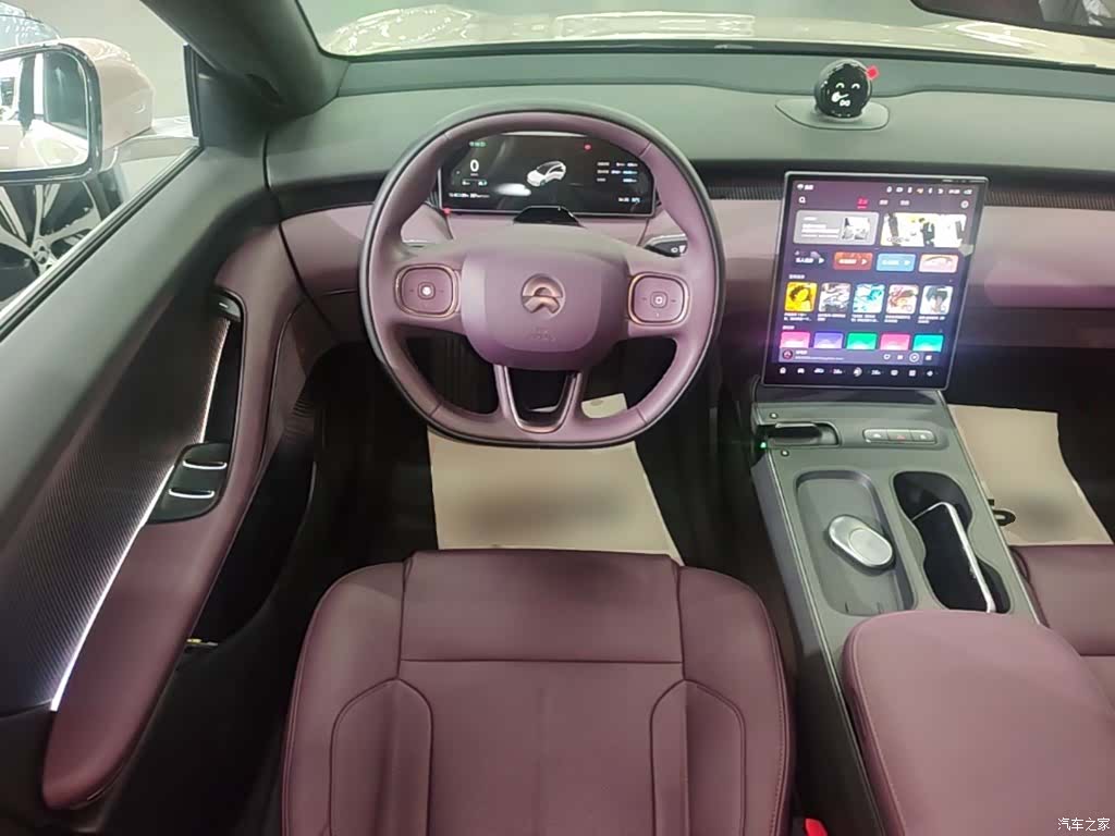 NIO ET5, 2024 11