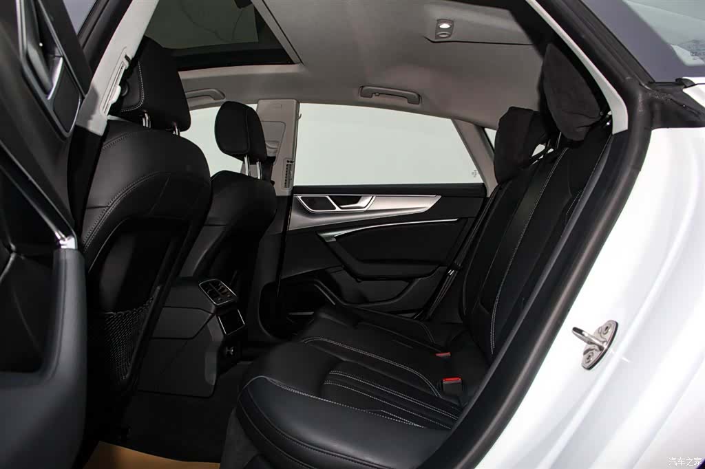 Audi A7, 2025 12