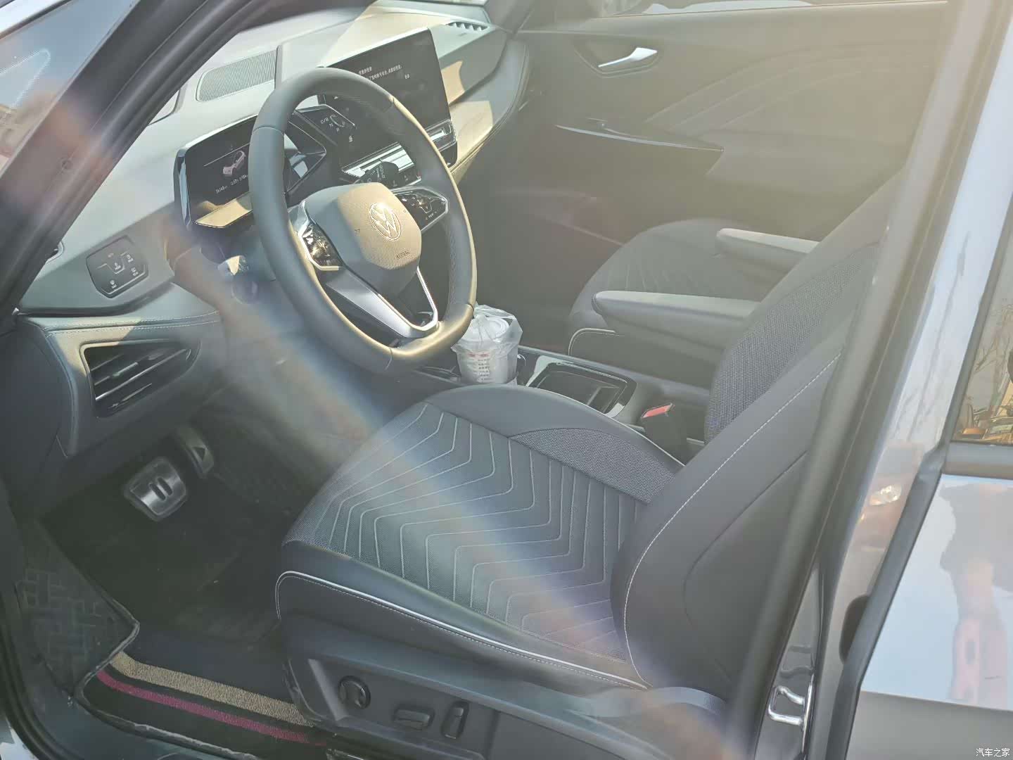 Volkswagen ID.3, 2024 4