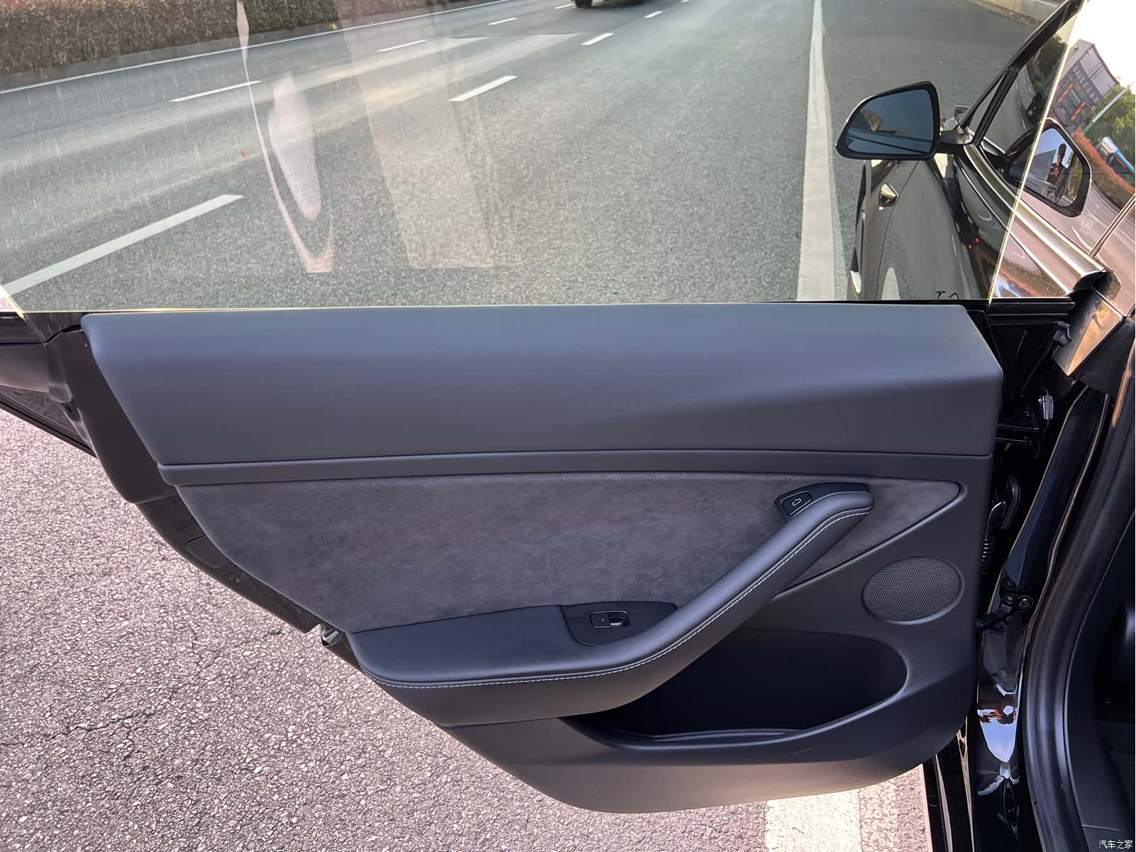 Tesla Model 3, 2023 12