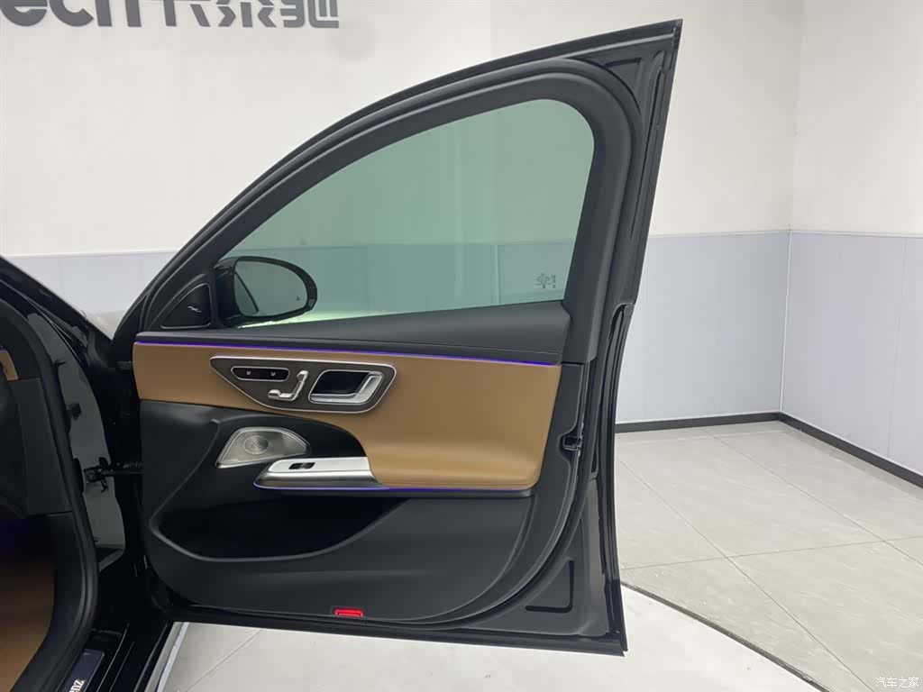 Mercedes-Benz E-Class, 2026 16