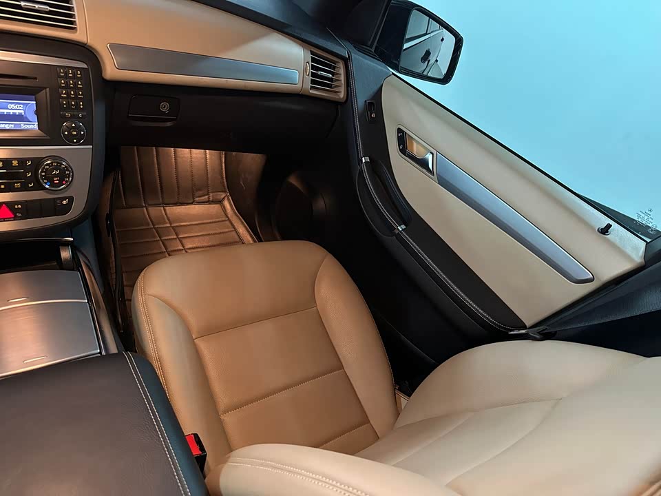 Mercedes-Benz R-class