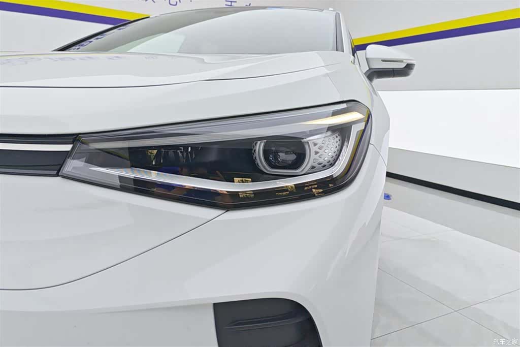 Volkswagen ID.4, 2023 все фото