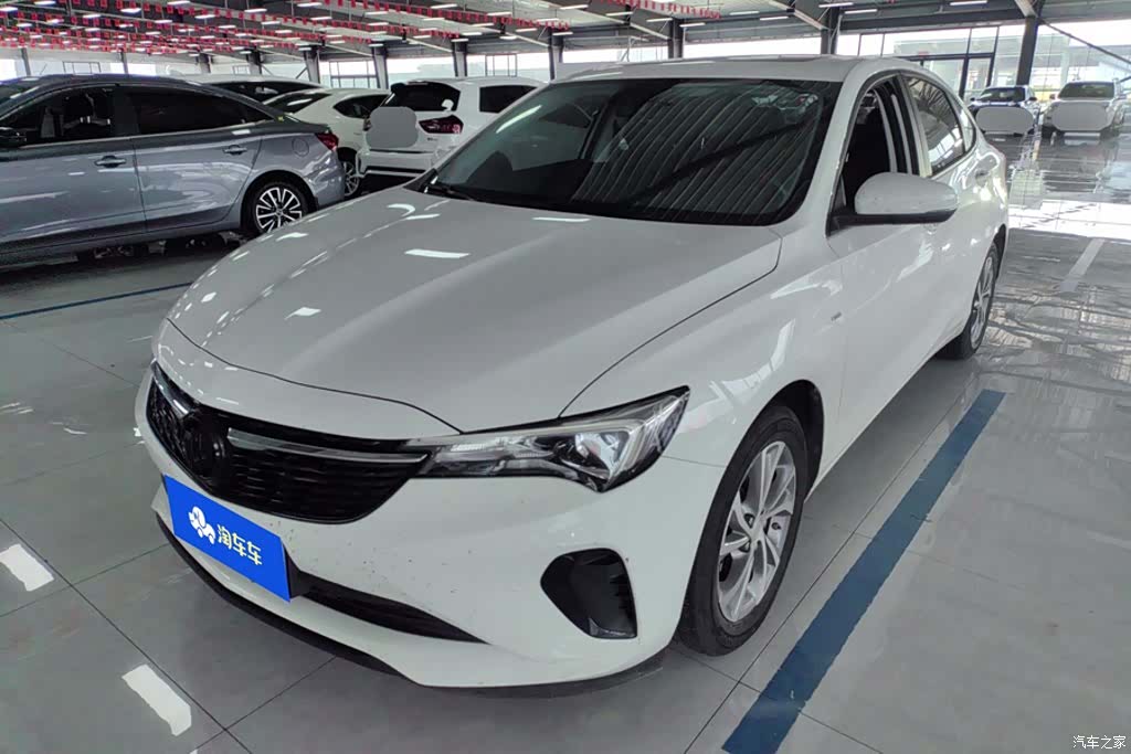 Buick Verano, 2023 1