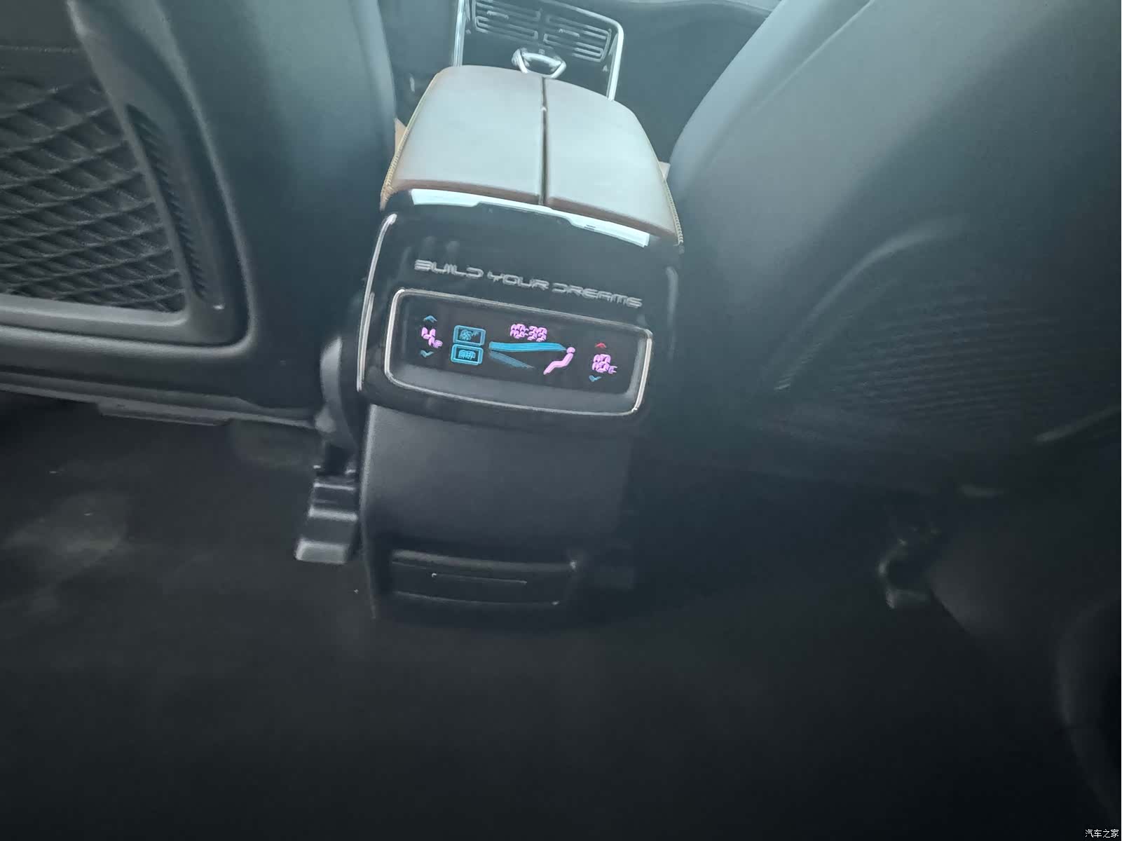 BYD Tang, 2022 13