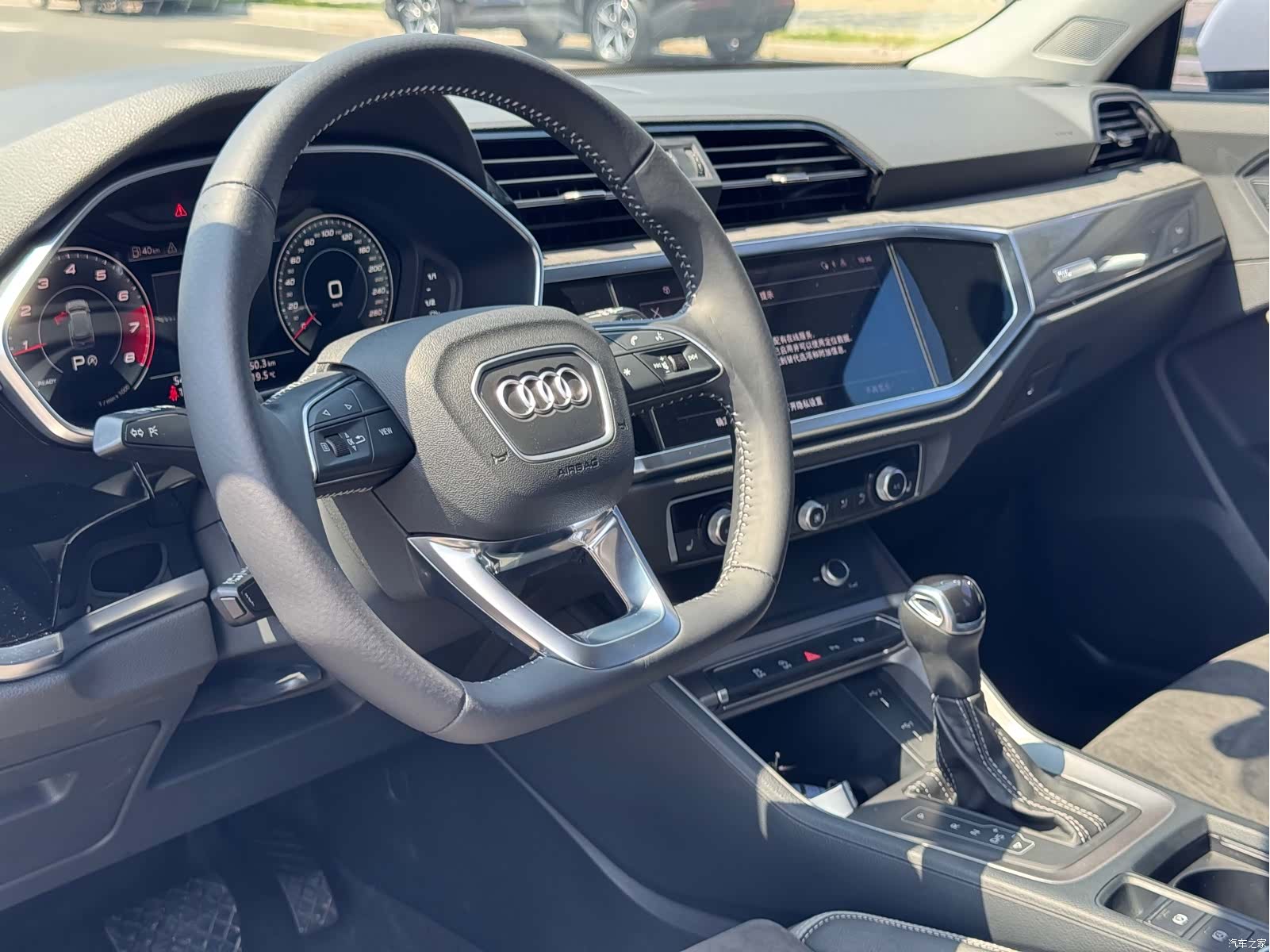 Audi Q3, 2022 12