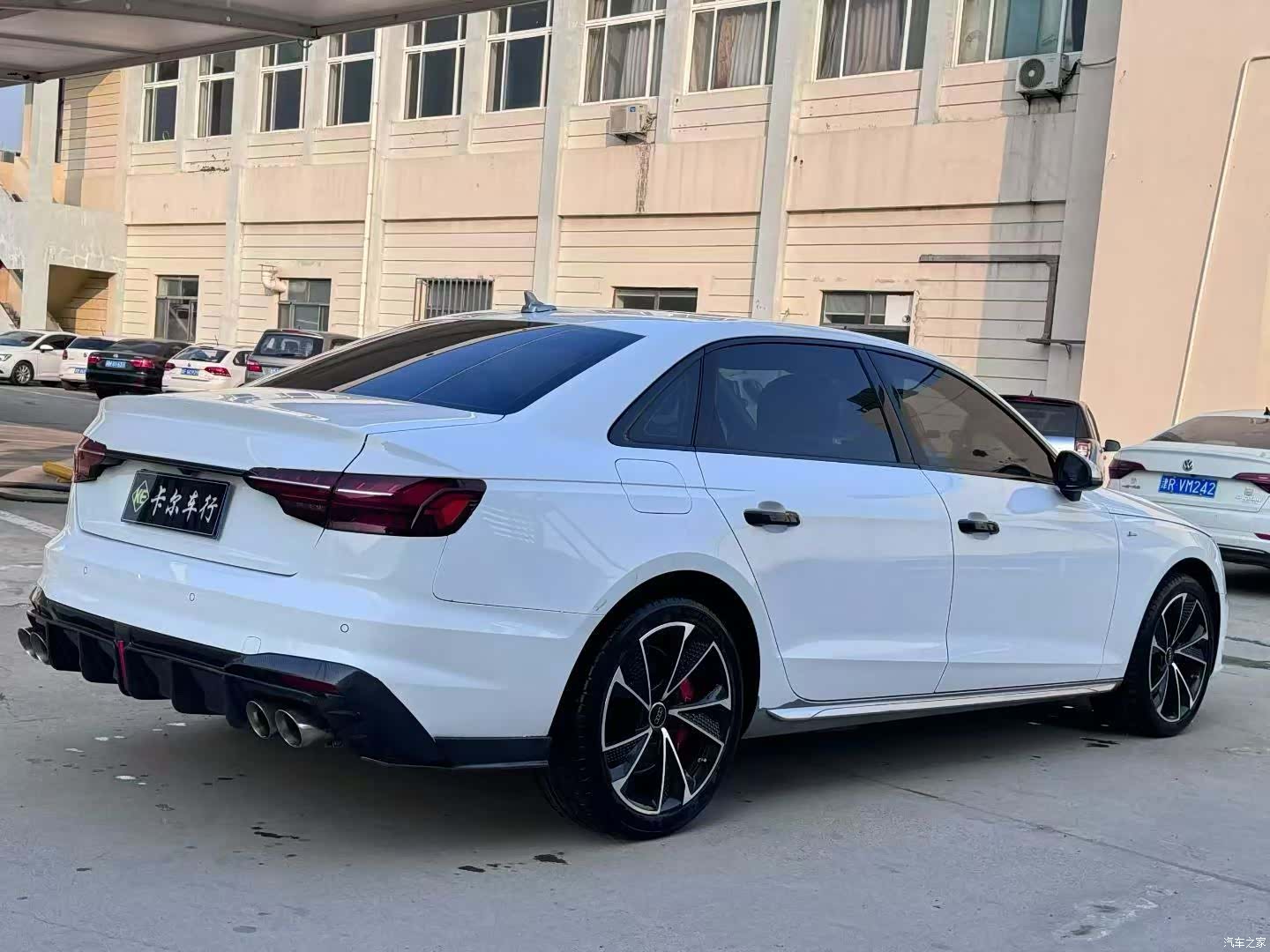 Audi A4L, 2021 9