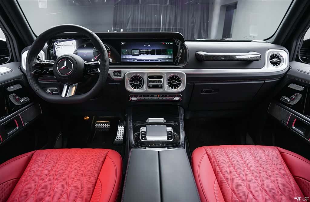 Mercedes-Benz G-Class, 2026 10