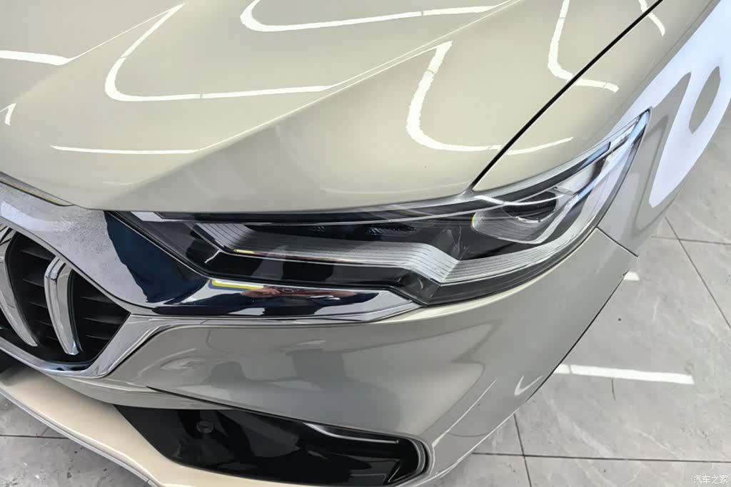Hongqi HS5, 2020 все фото