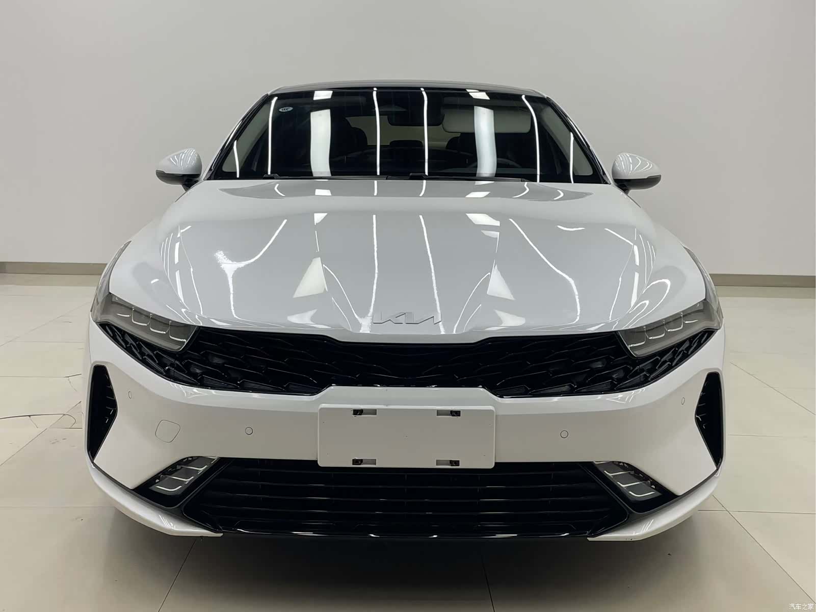 Kia K5, 2022 3