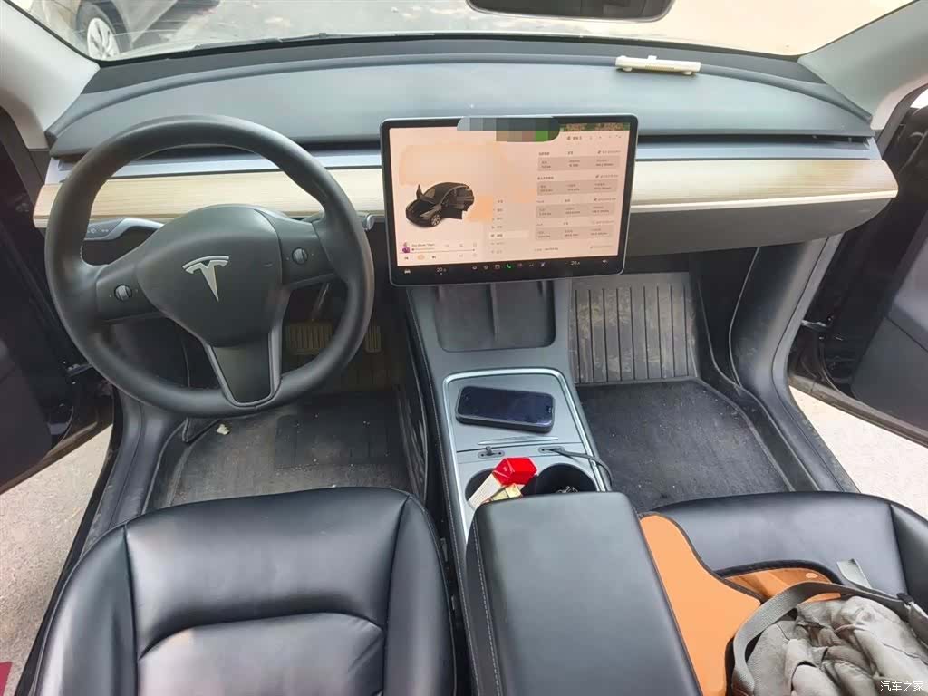 Tesla Model Y, 2022 13