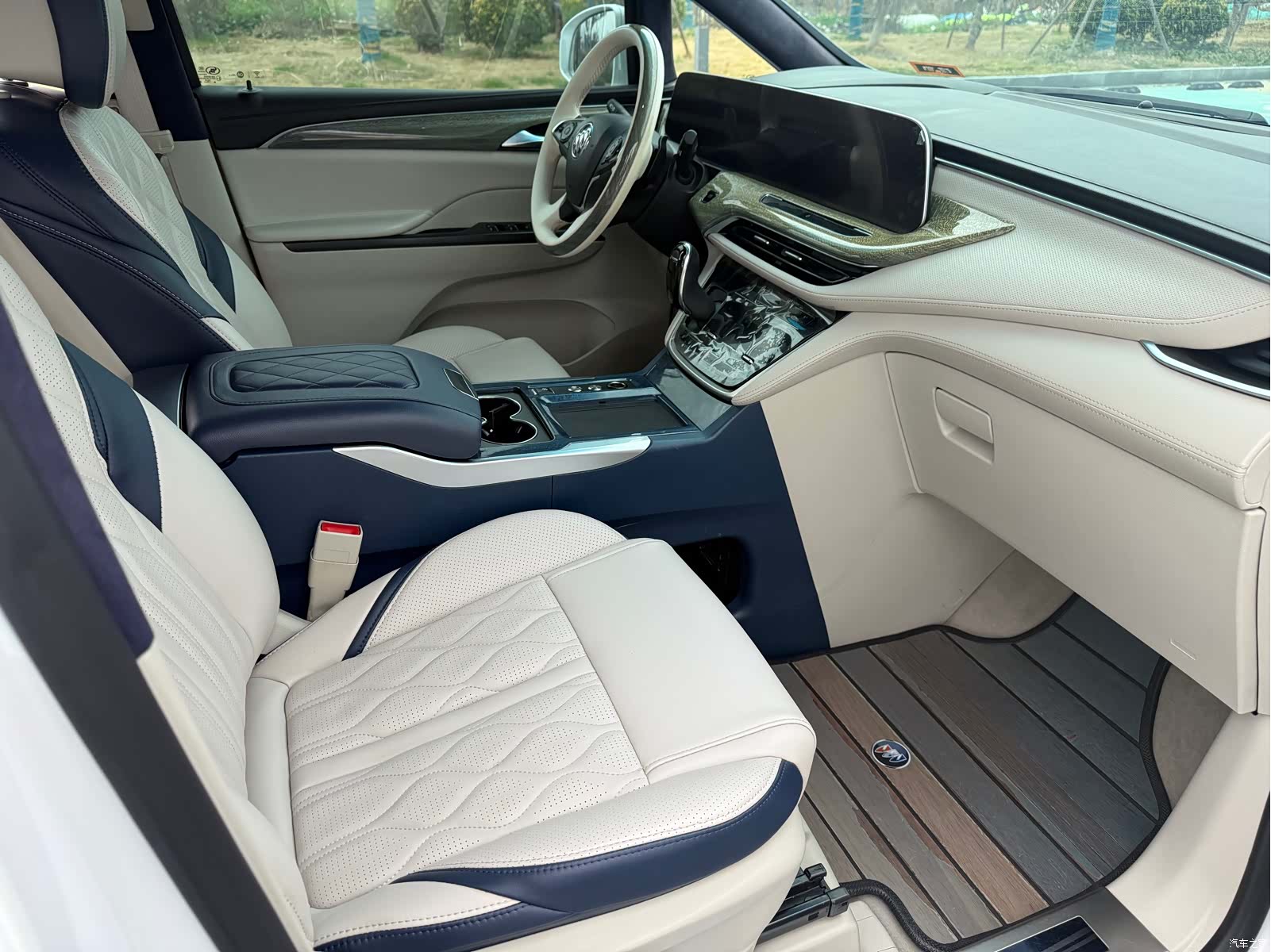 Buick GL8, 2020 10