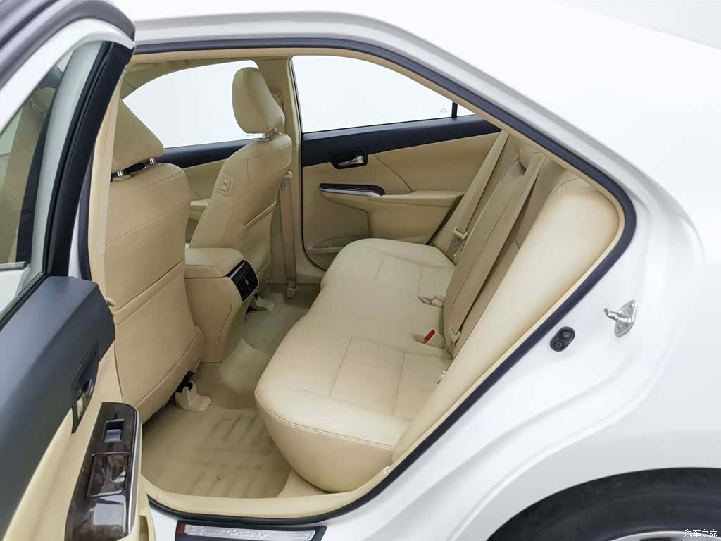Toyota Camry, 2016 15
