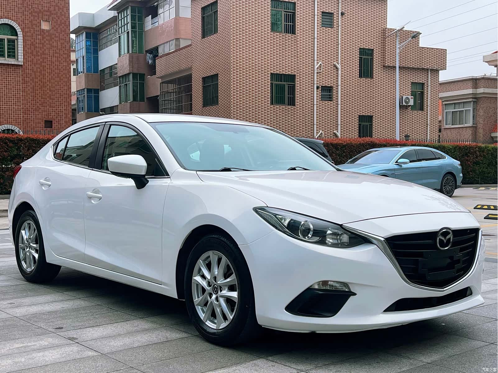 Mazda Mazda3, 2015 3