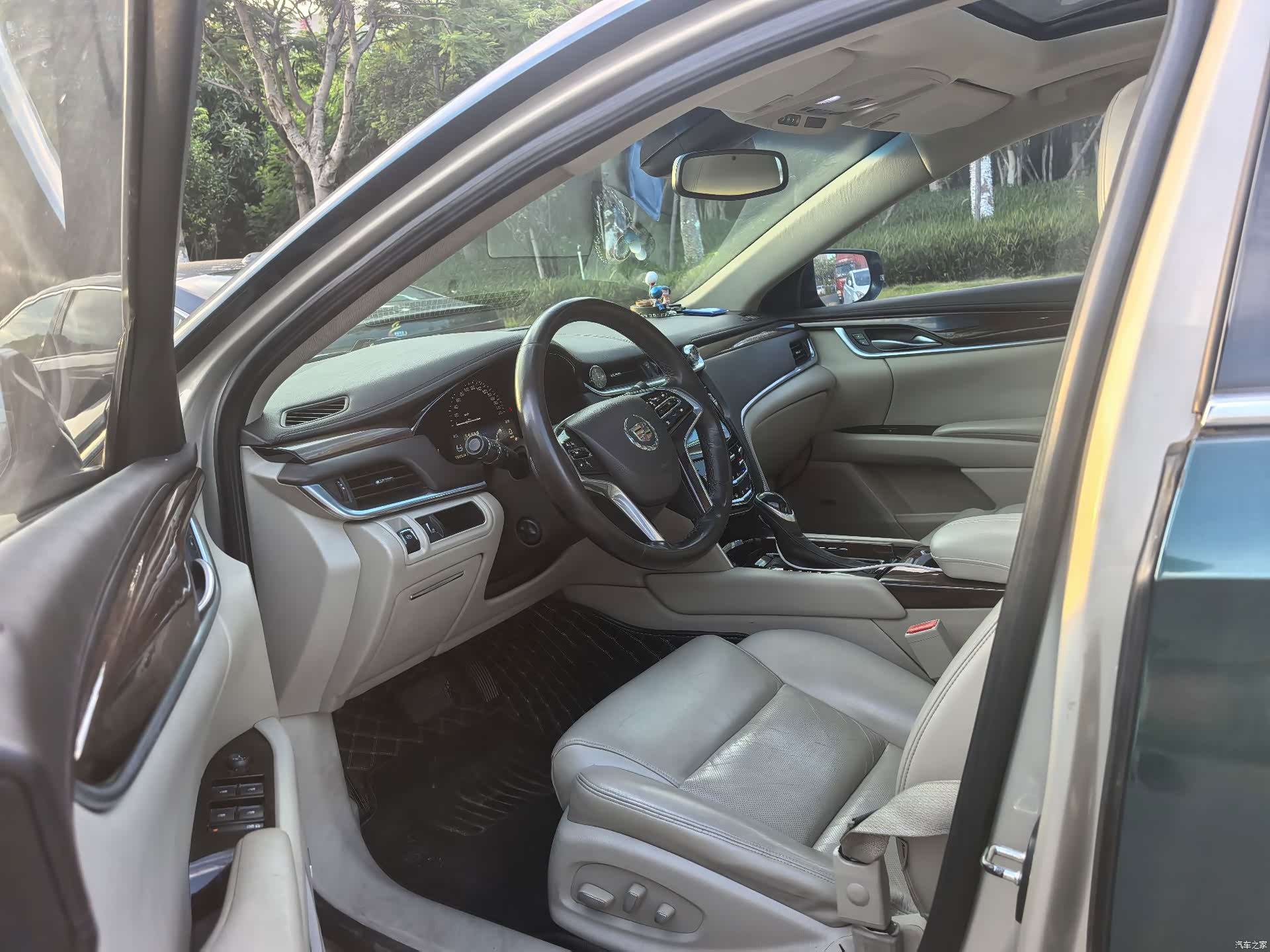 Cadillac XTS, 2013 все фото