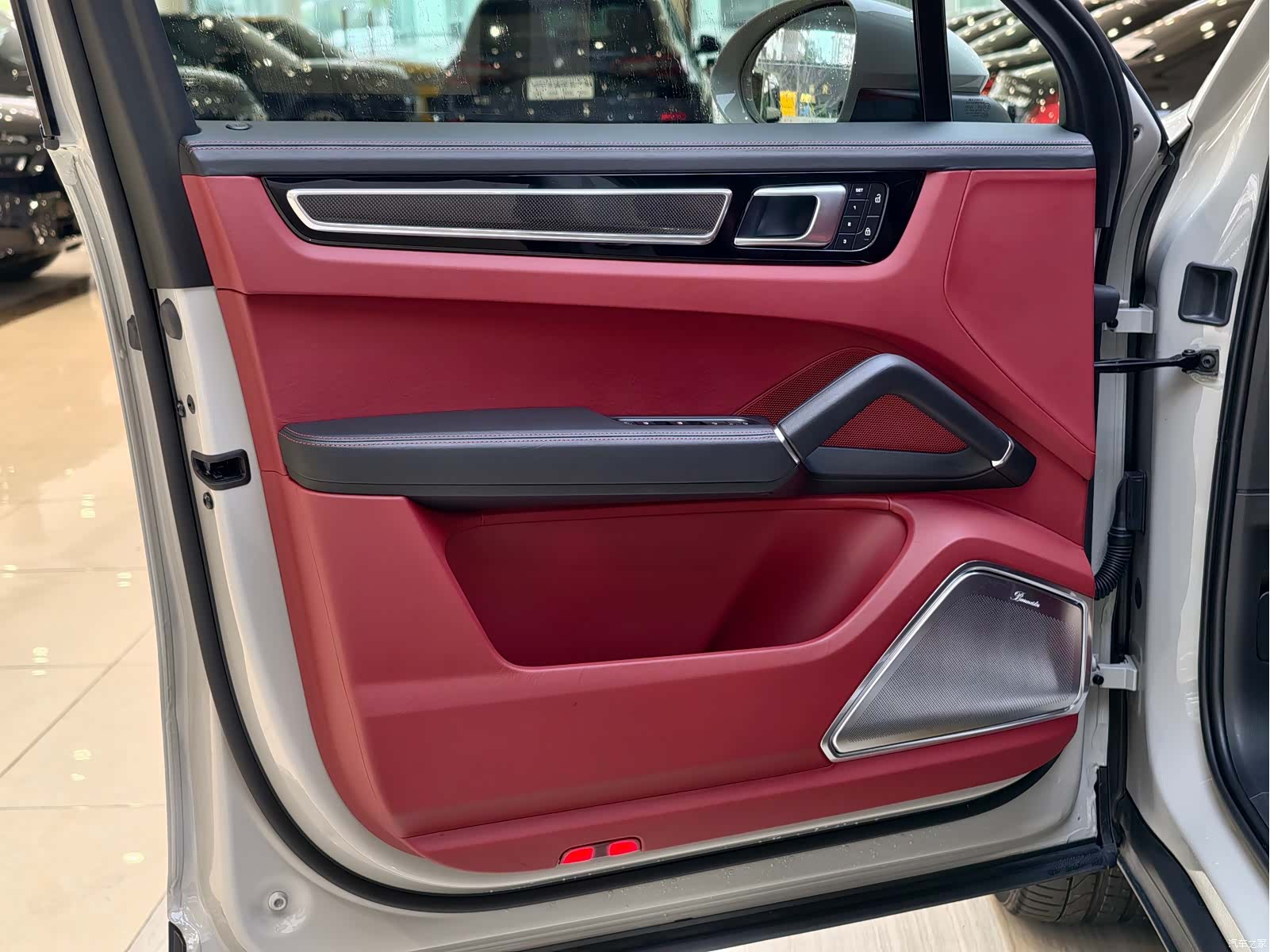 Porsche Cayenne, 2023 4