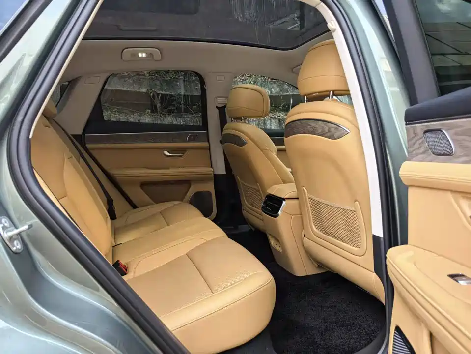 AITO Ask the world M5