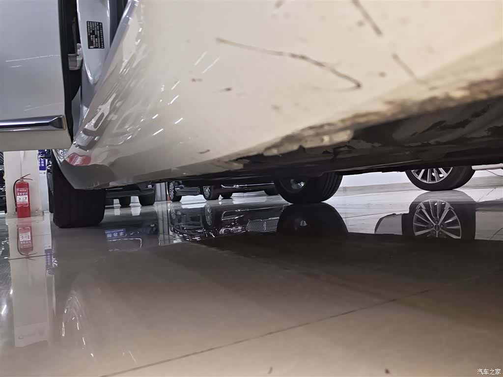 Cadillac XTS, 2019 21